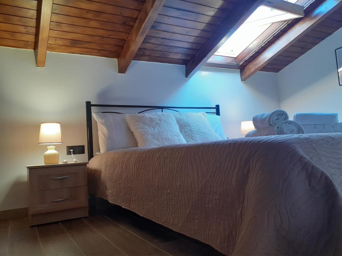 The View Attic Appartement Ioannina Buitenkant foto