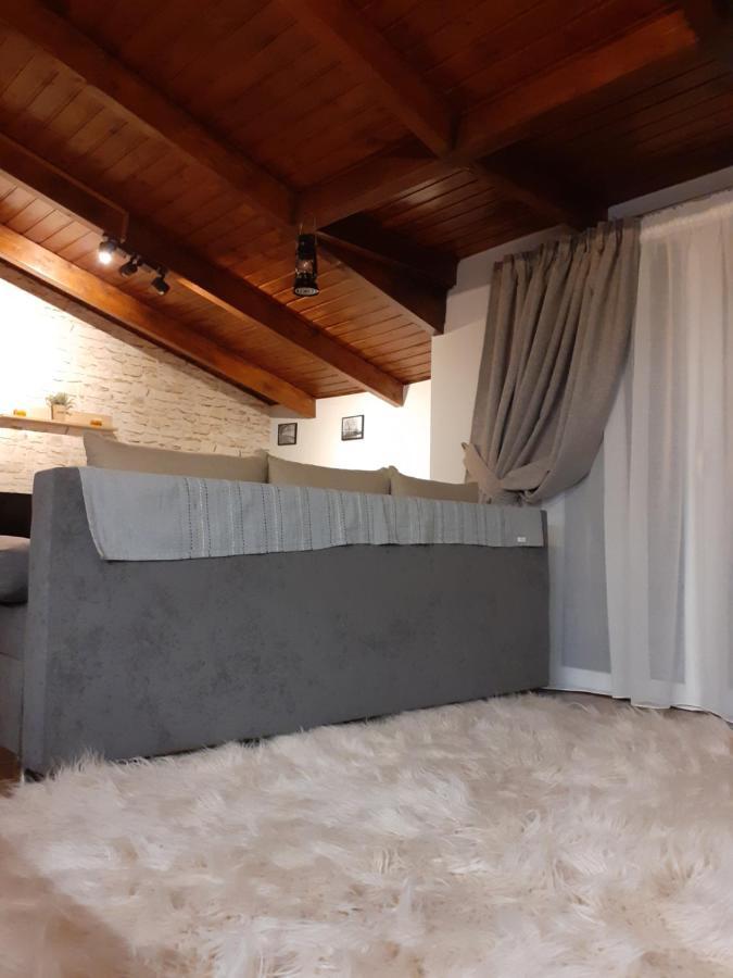 The View Attic Appartement Ioannina Buitenkant foto