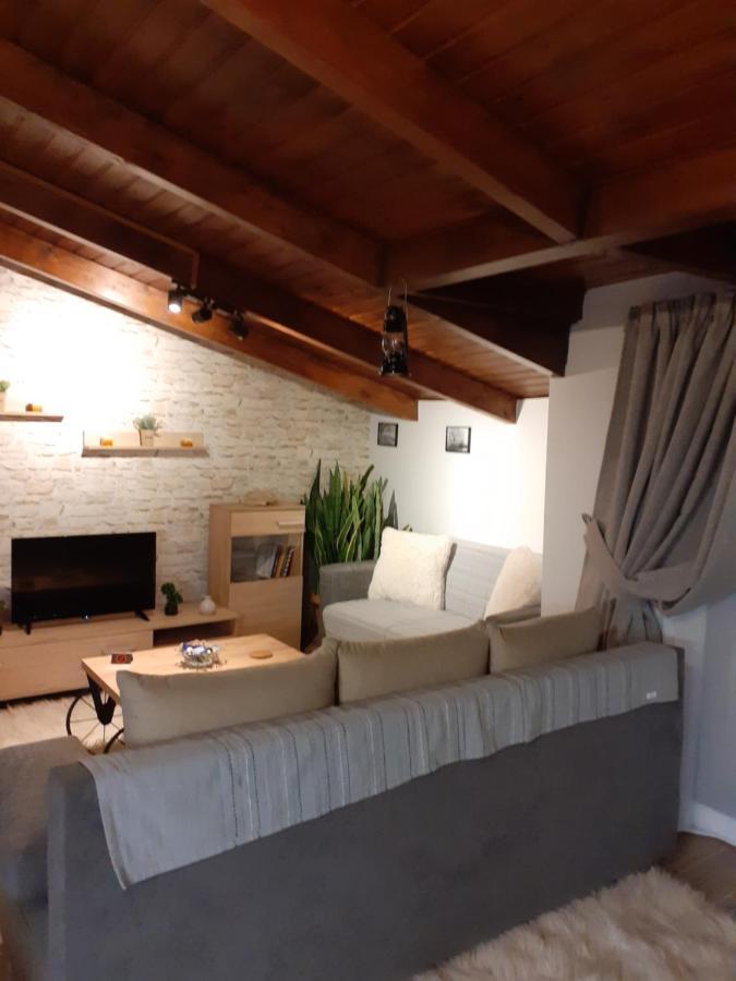 The View Attic Appartement Ioannina Buitenkant foto